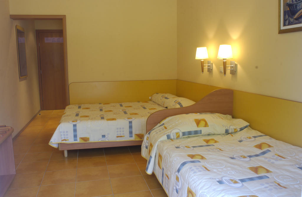 Hotel Com - All Inclusive Albena Esterno foto