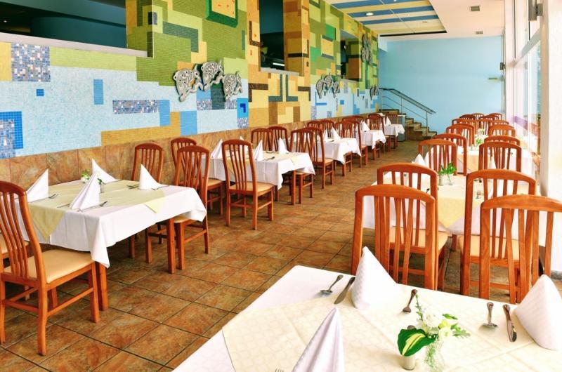 Hotel Com - All Inclusive Albena Esterno foto